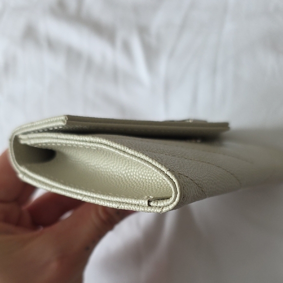 Yves Saint Laurent Beige Textured Wallet - Picture 3 of 5